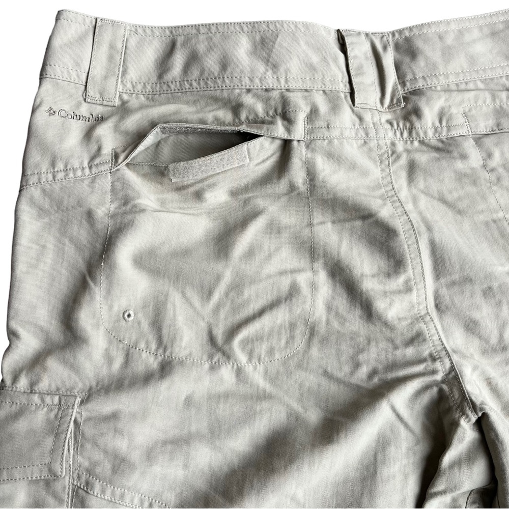 NWT Columbia Women’s Titanium Omni-Shade Cargo Shorts Khaki Hiking Trave… - Picture 4 of 15
